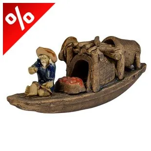 KERÁMIA FIGURA CSÓNAK ELEJÉBEN II